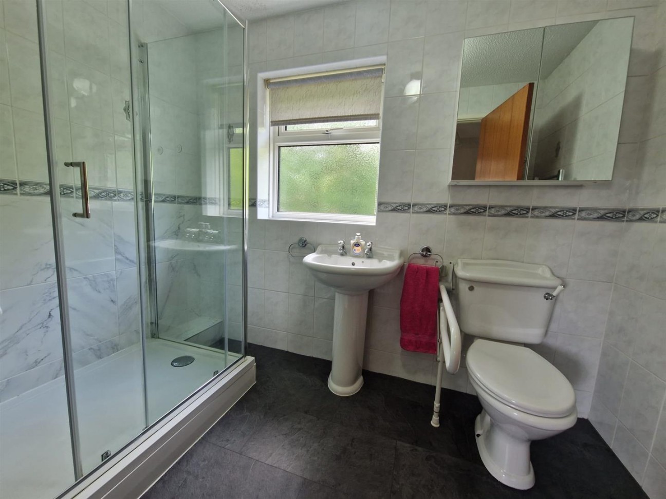 William Bowen Close, Gowerton, Swansea