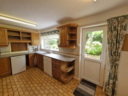 William Bowen Close, Gowerton, Swansea