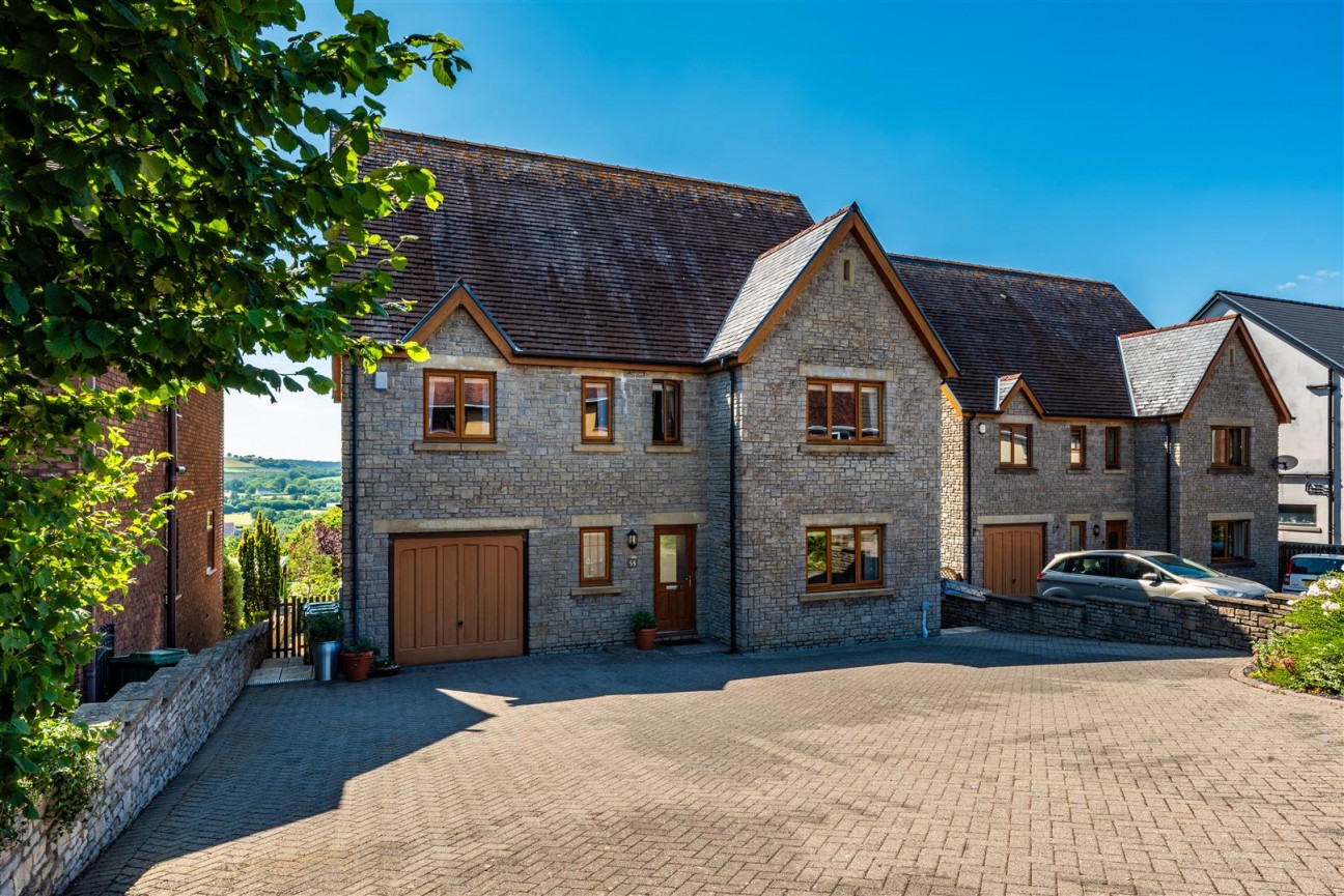 Bronallt Road, Hendy, Pontarddulais, Swansea