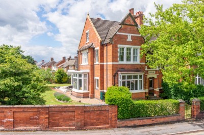 The Poplars, Loughborough