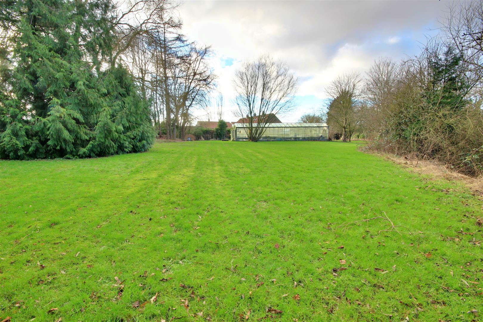 Main Road, Skirlaugh, Hull