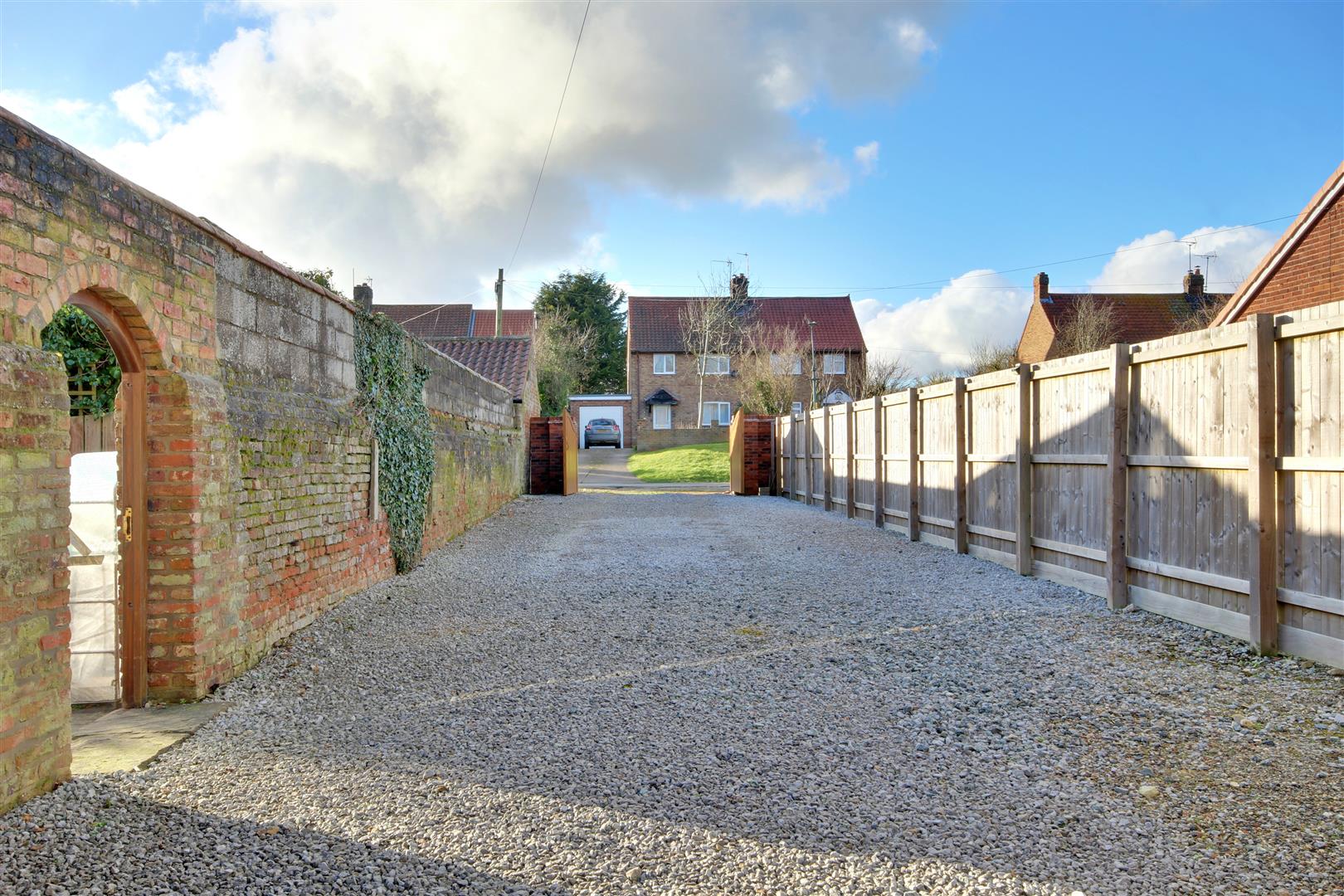 Gable End, Wilfhome Road, Kilnwick, Driffield