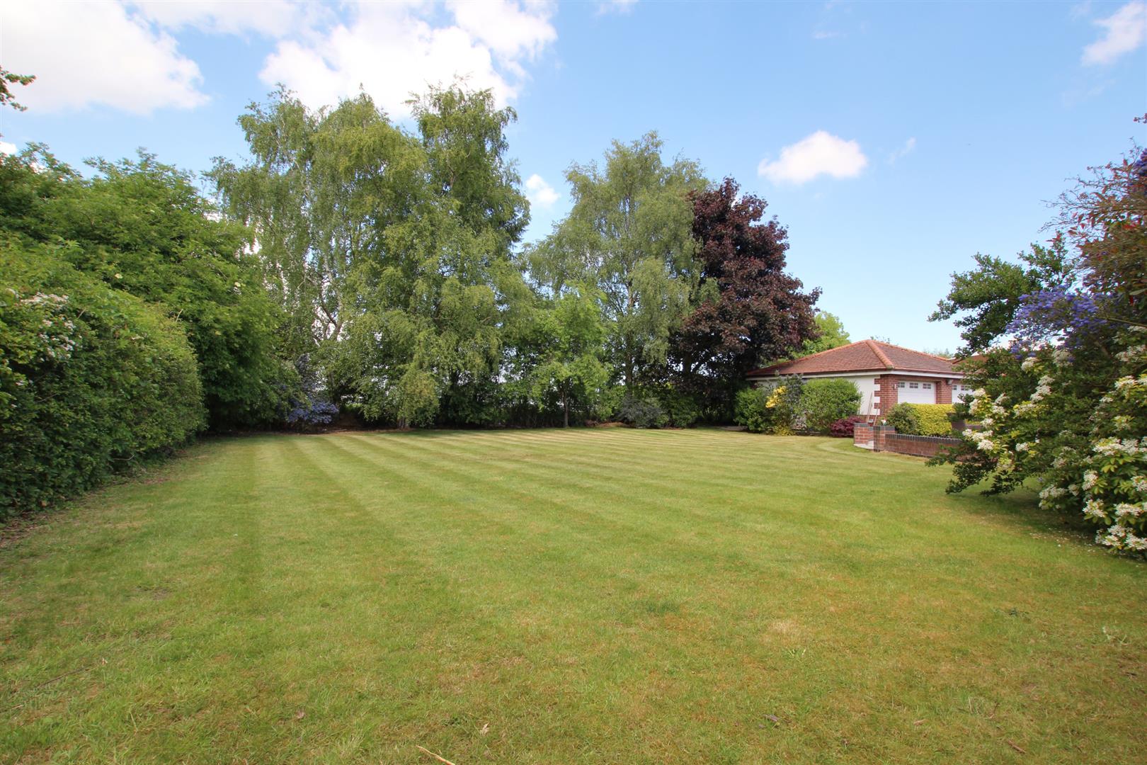 North Moor Lane, Cottingham