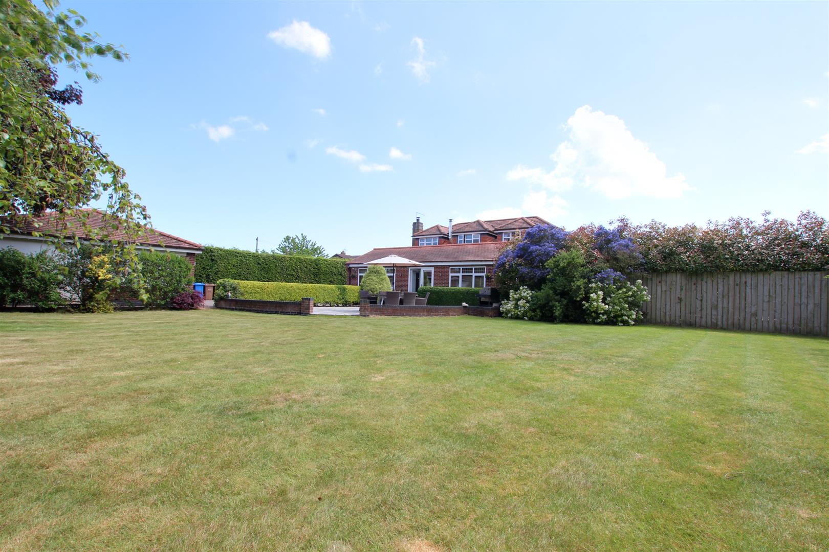 North Moor Lane, Cottingham