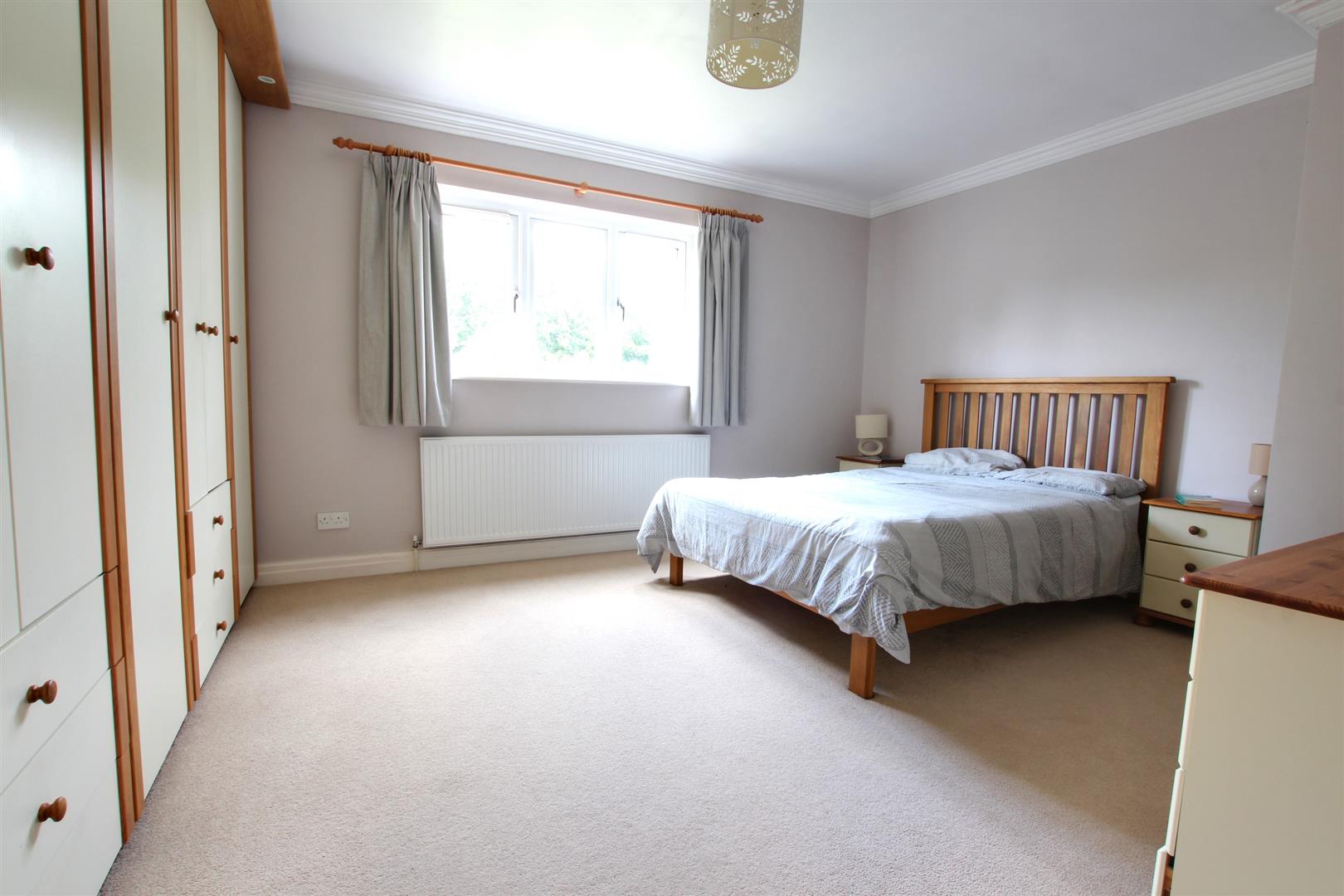 Manor Court, Westella