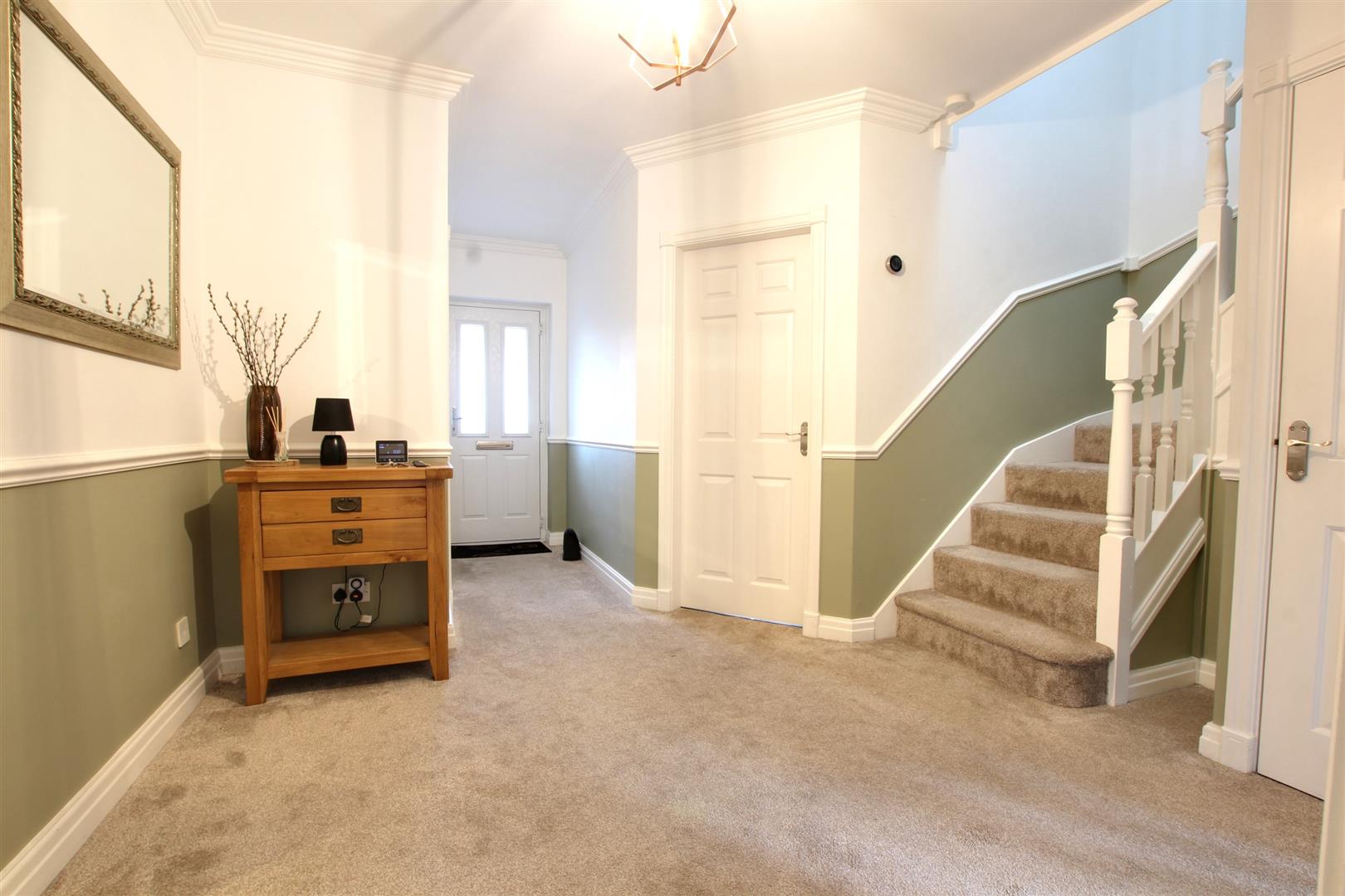 Manor Court, Westella