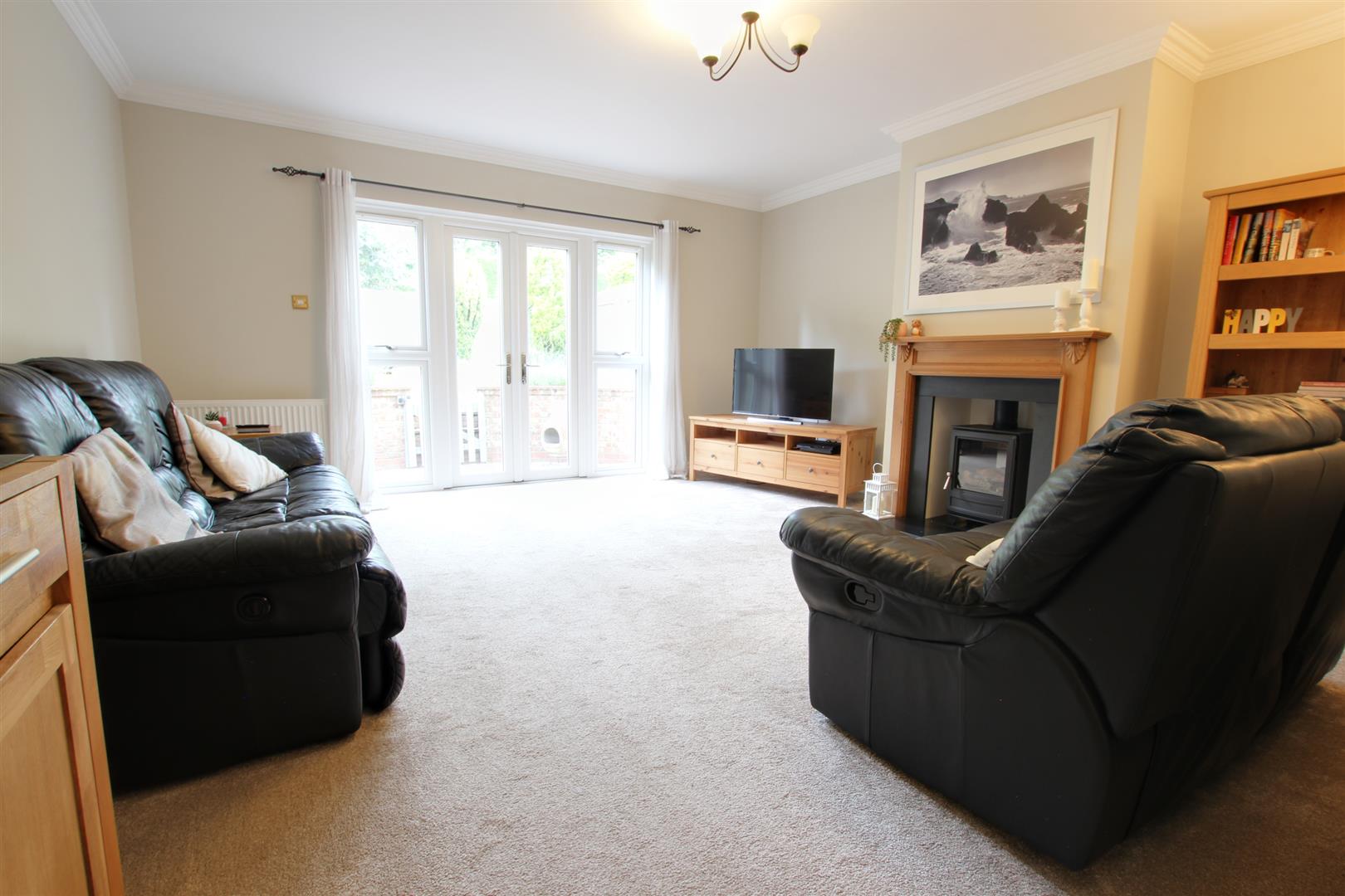 Manor Court, Westella