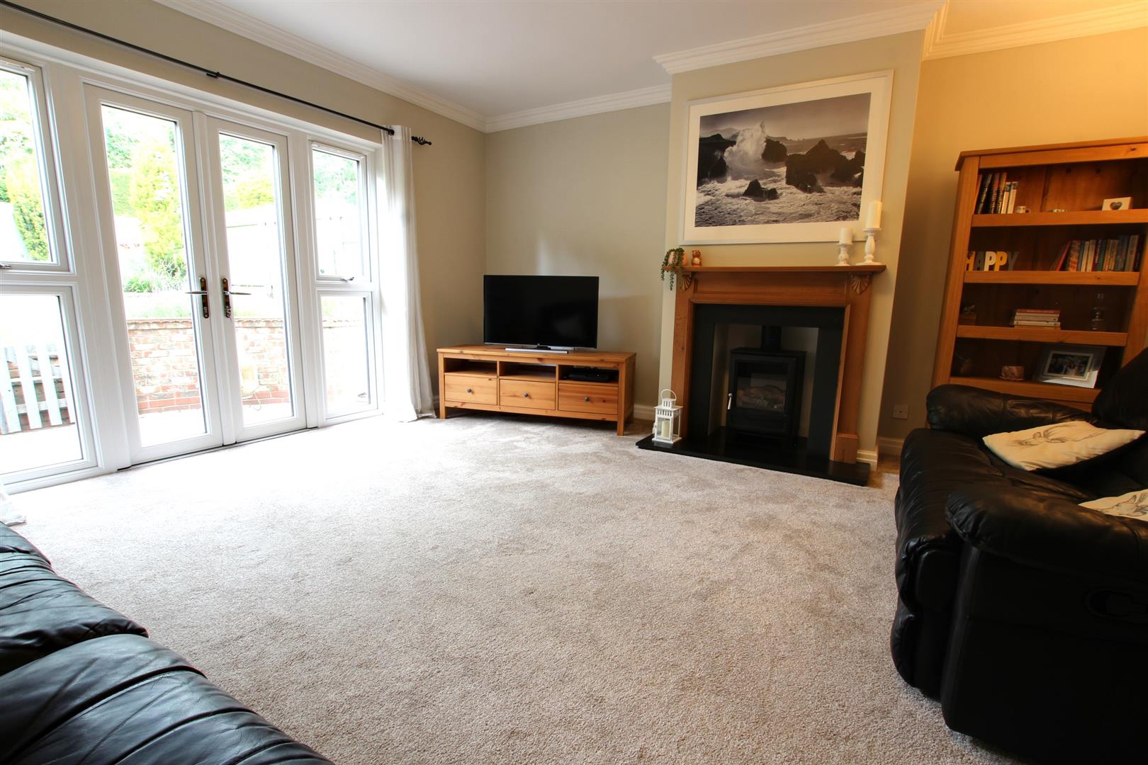 Manor Court, Westella