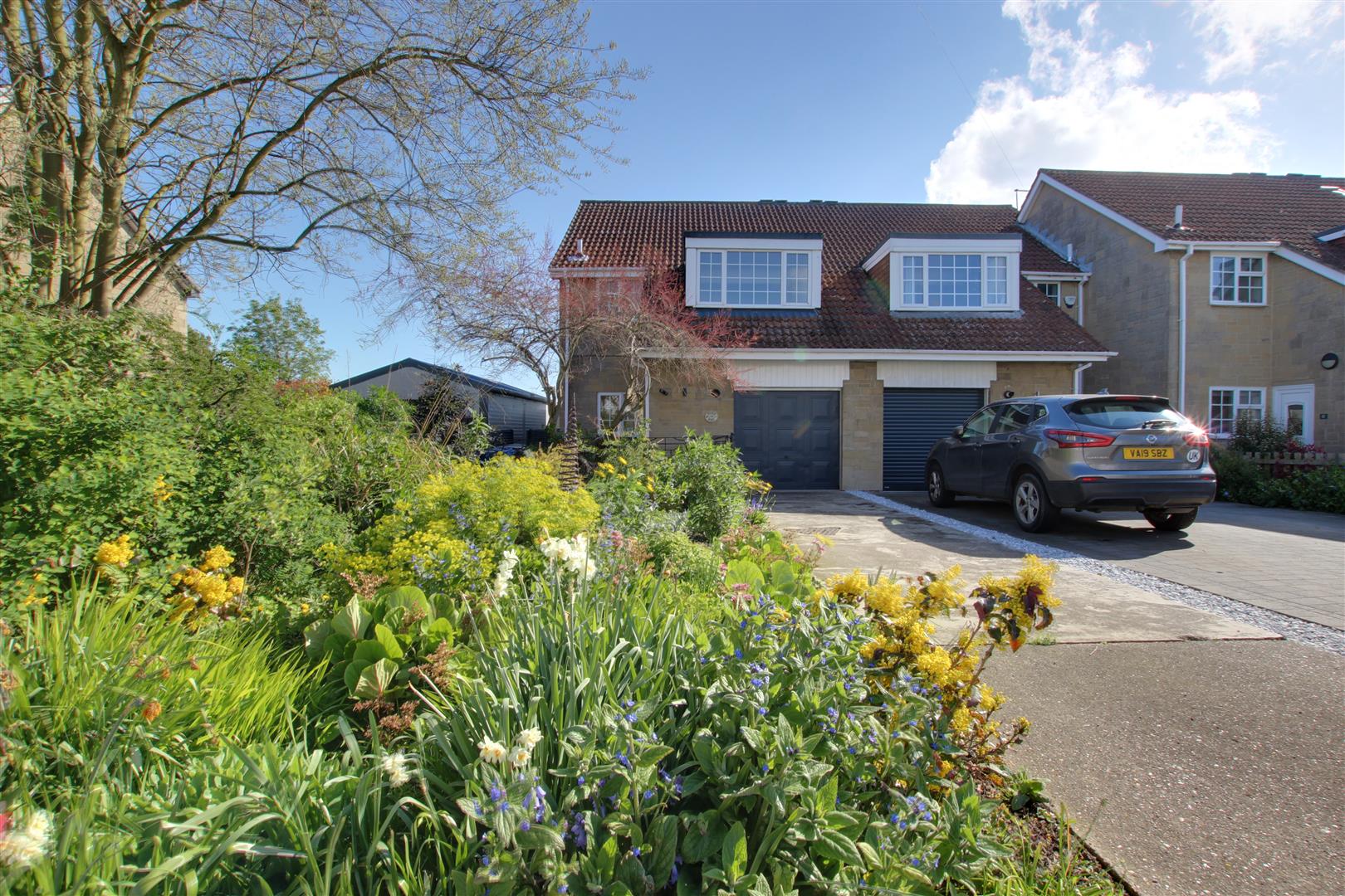 Mere Way, Swanland