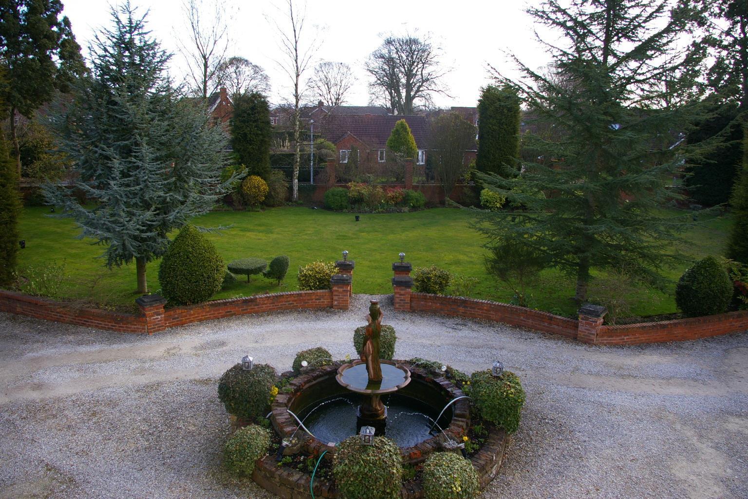 Swanland Hall, Tranby Lane, Swanland