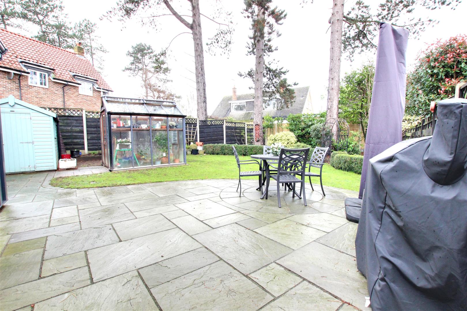 St. Marys Walk, Swanland