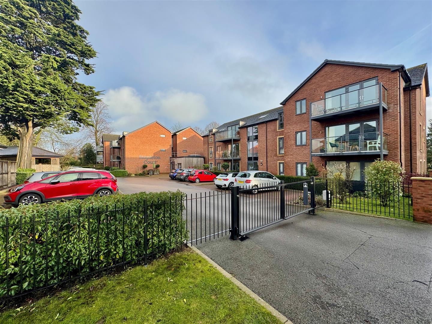 Stapleton Court, Waller Grove, Swanland