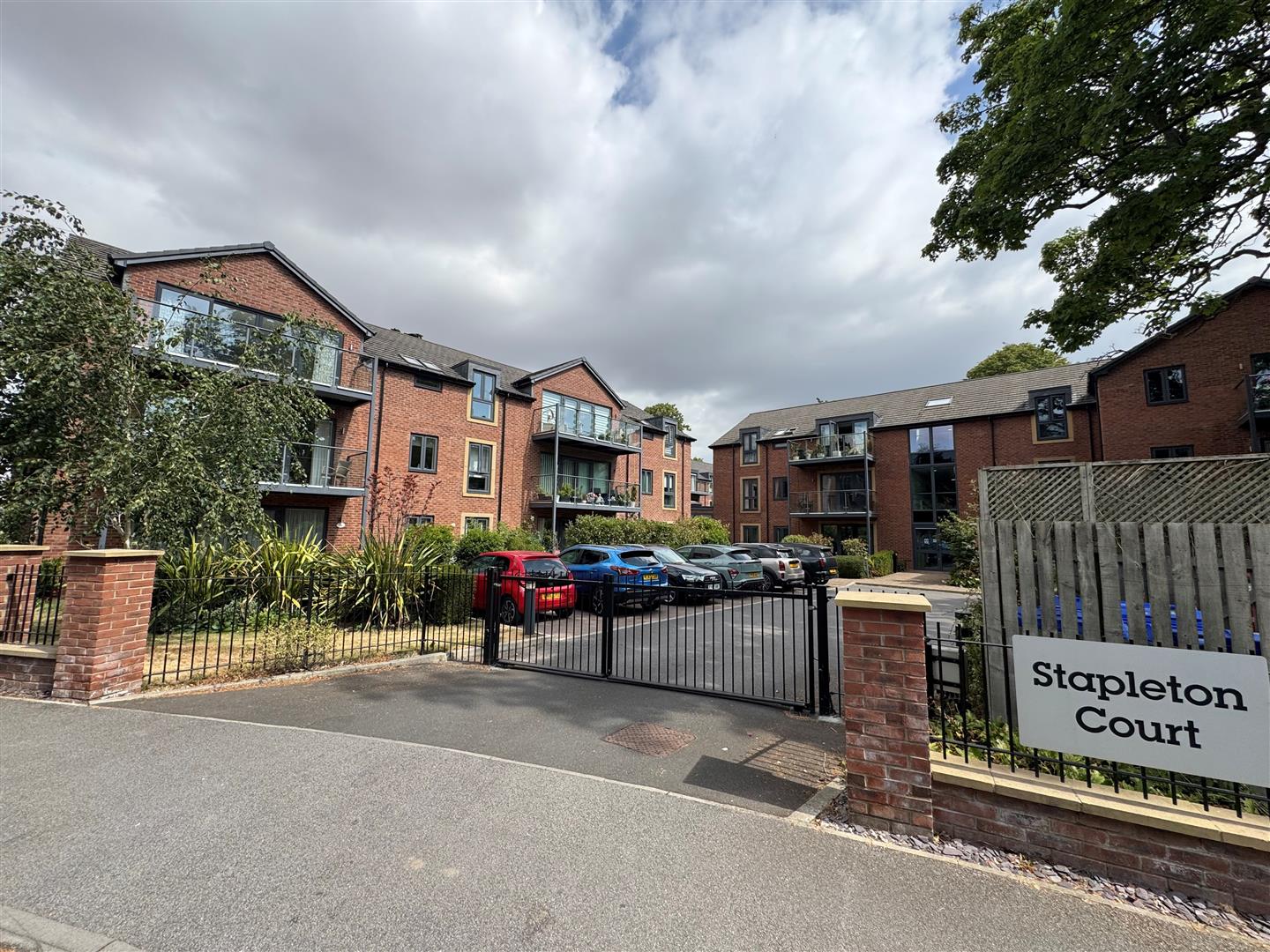 Stapleton Court, Waller Grove, Swanland