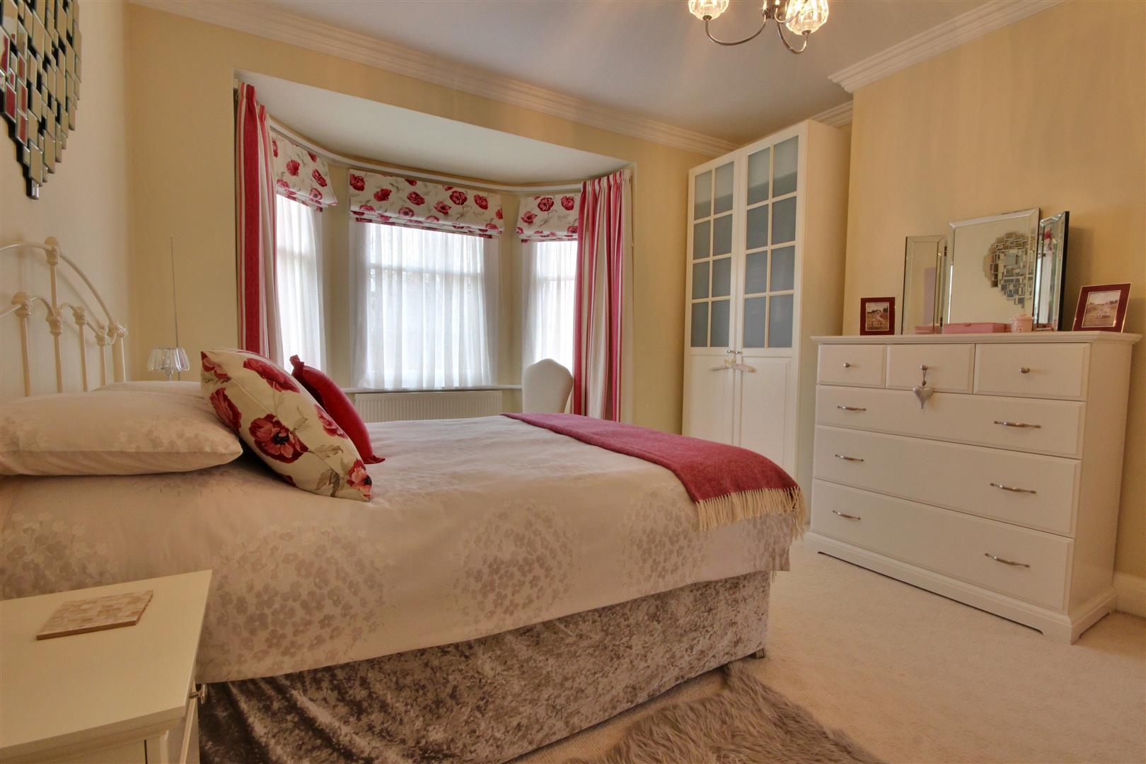 Central Avenue, Beverley