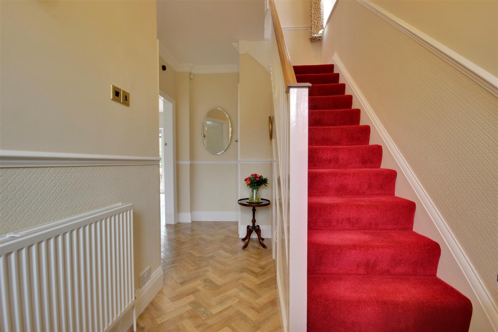 Central Avenue, Beverley