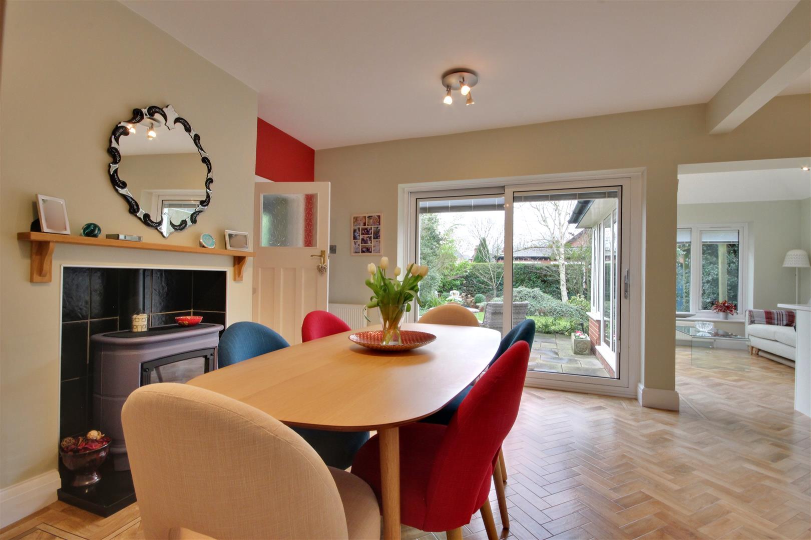 Central Avenue, Beverley