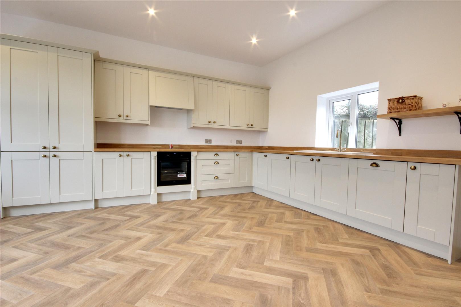 Beverley Road, Hutton Cranswick