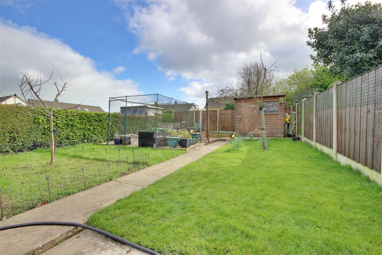 5 Miles Lane, Leconfield, Beverley, HU17 7NW