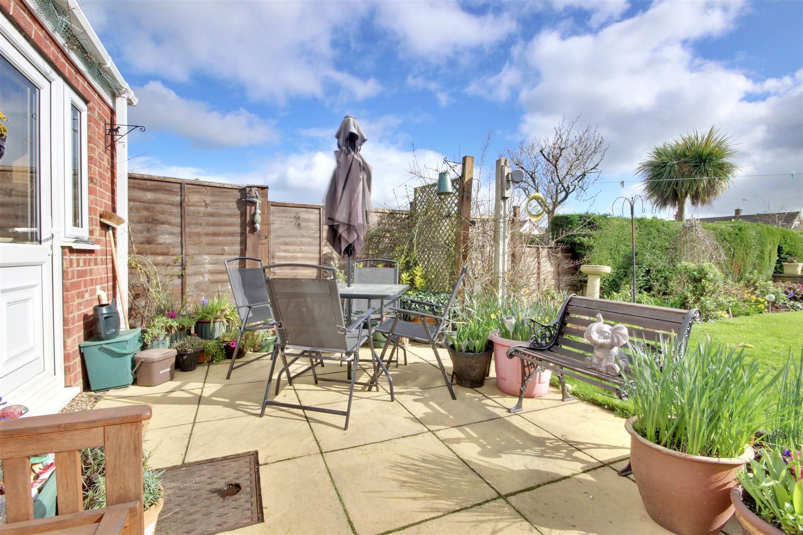 5 Miles Lane, Leconfield, Beverley, HU17 7NW