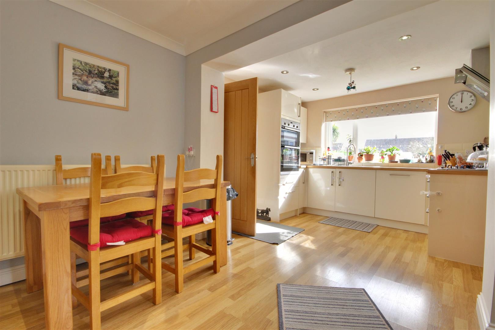 5 Miles Lane, Leconfield, Beverley, HU17 7NW