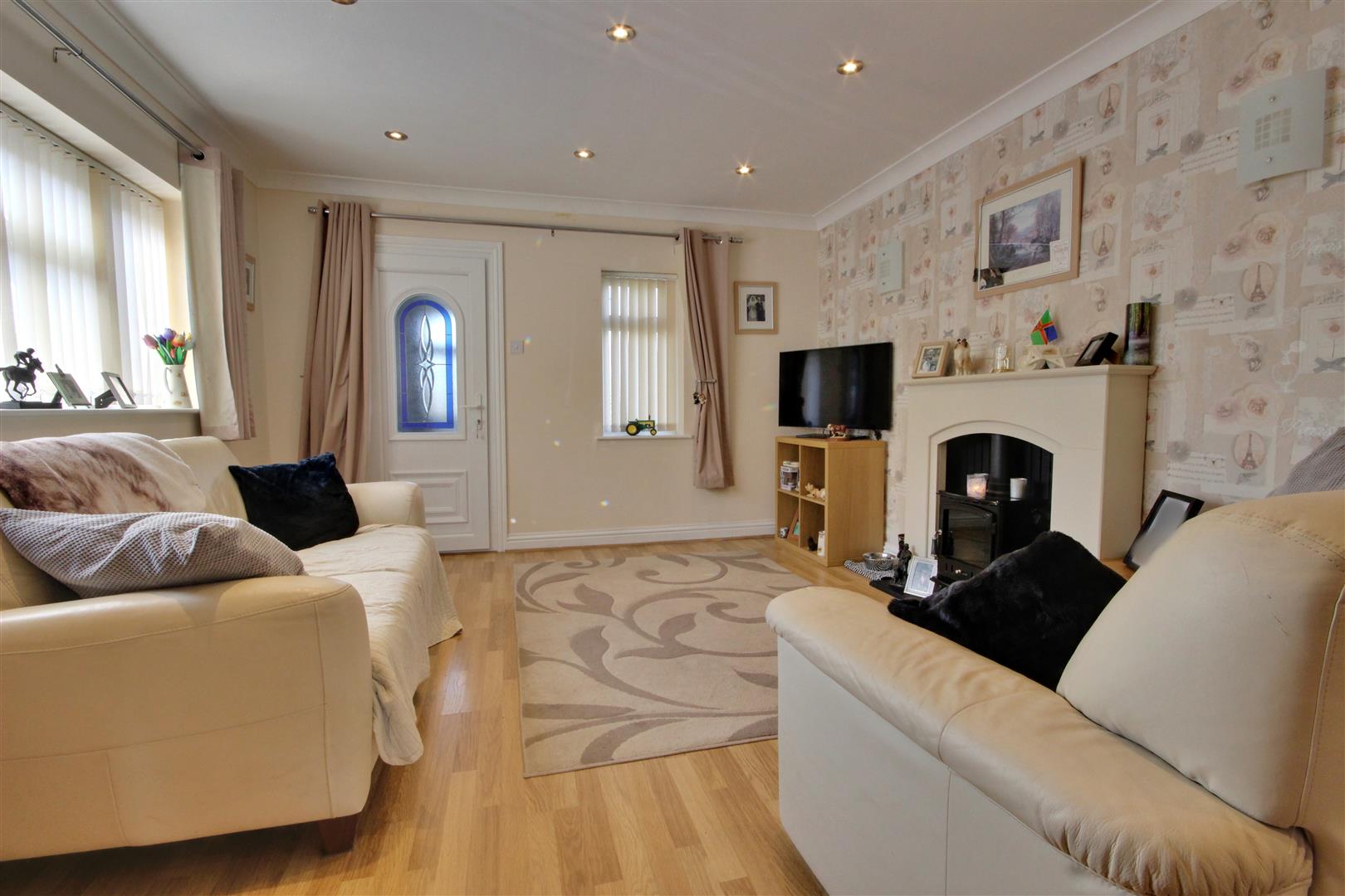 5 Miles Lane, Leconfield, Beverley, HU17 7NW