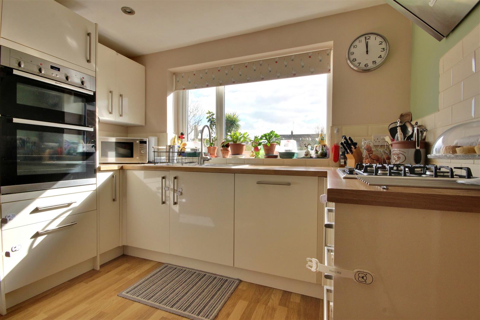 5 Miles Lane, Leconfield, Beverley, HU17 7NW