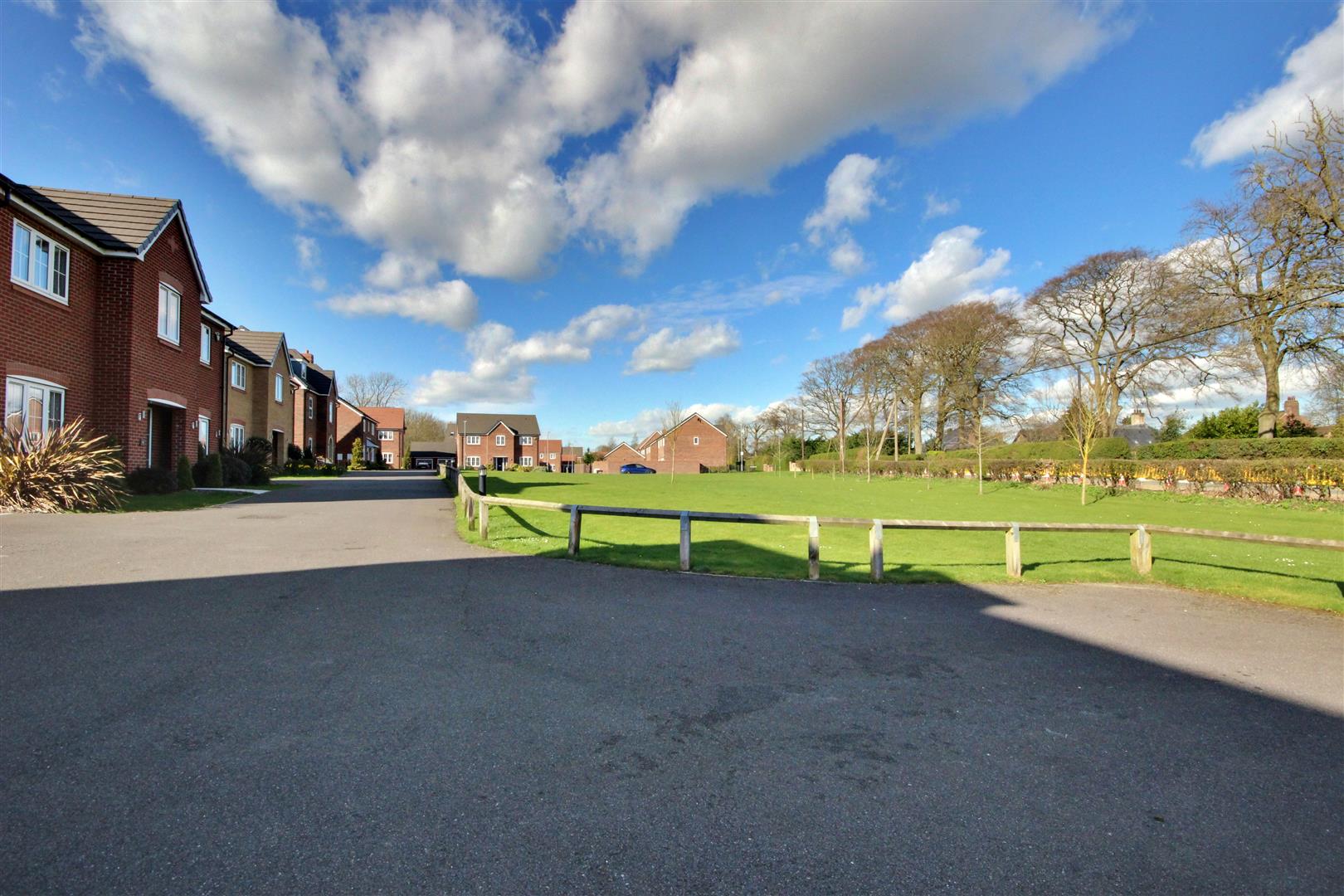 Barber Grove, Swanland