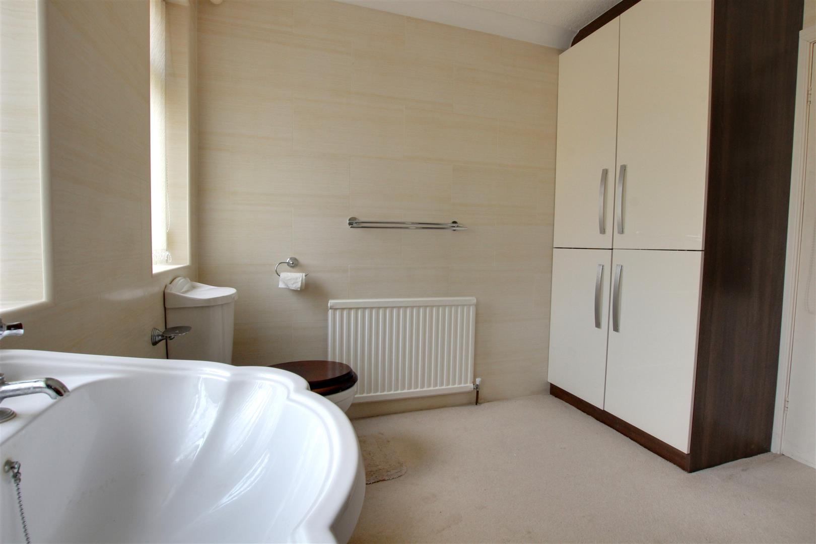 Annie Med Lane, South Cave, Brough