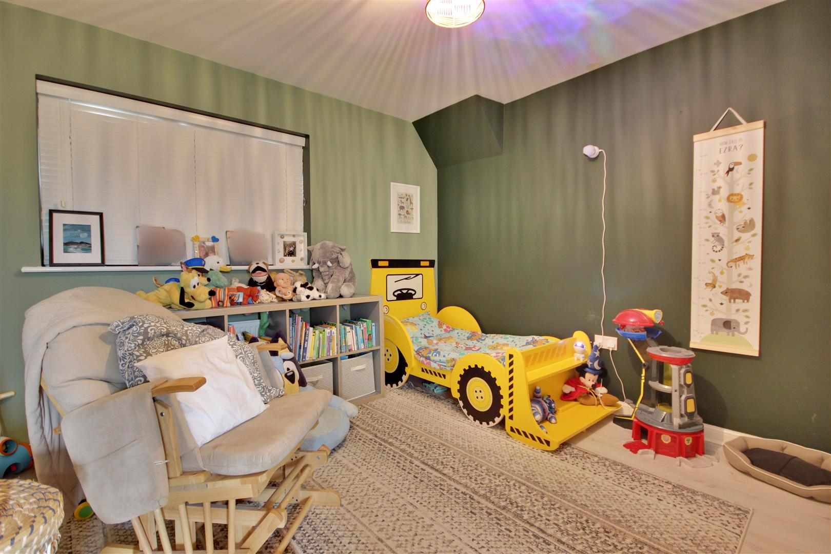 Bullfinch Close, Beverley