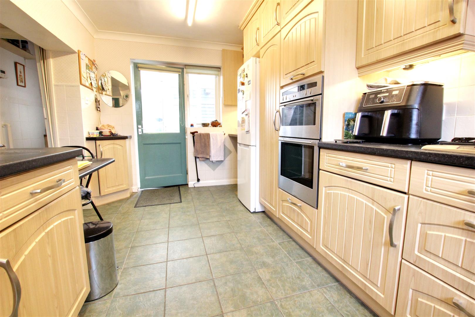 Dale Close, Swanland