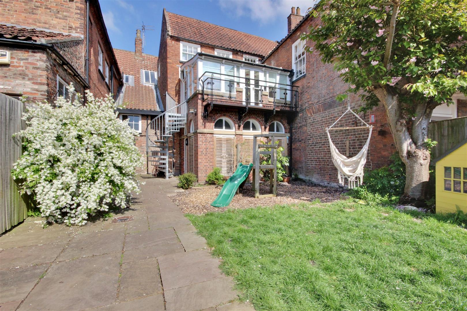 North Bar Within, Beverley