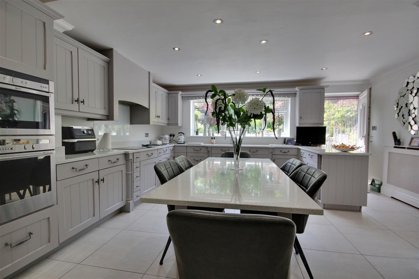 Elveley Drive, West Ella, Hull