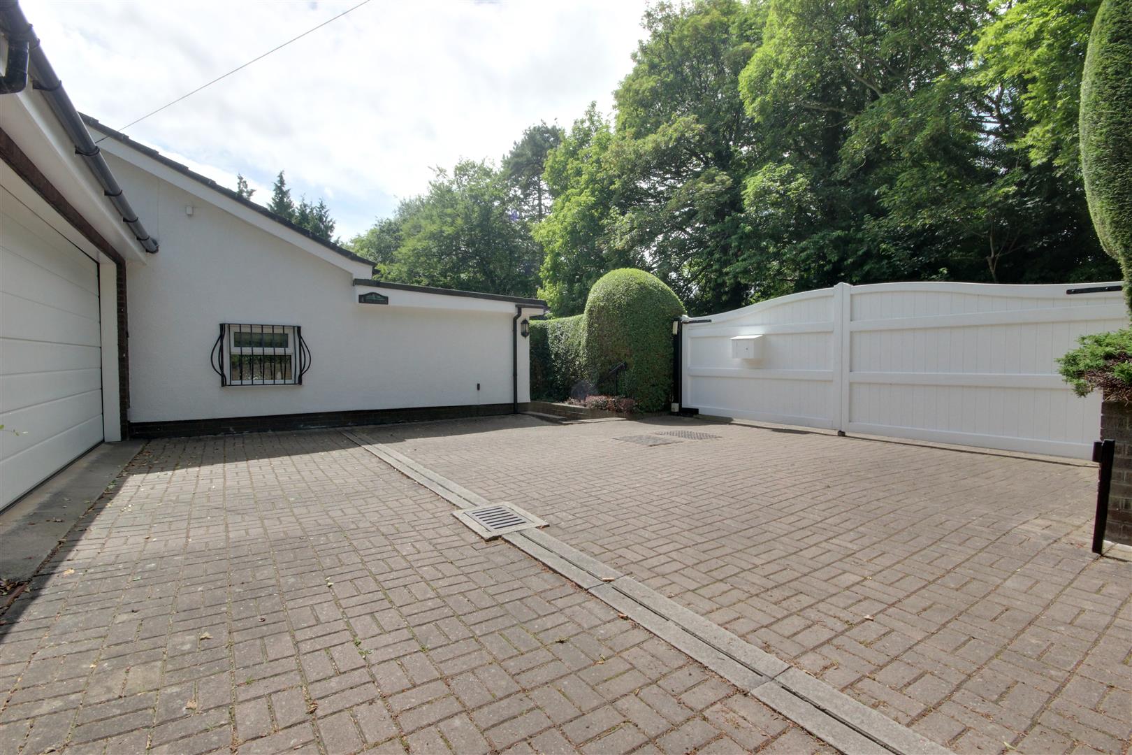 West Leys Road, Swanland