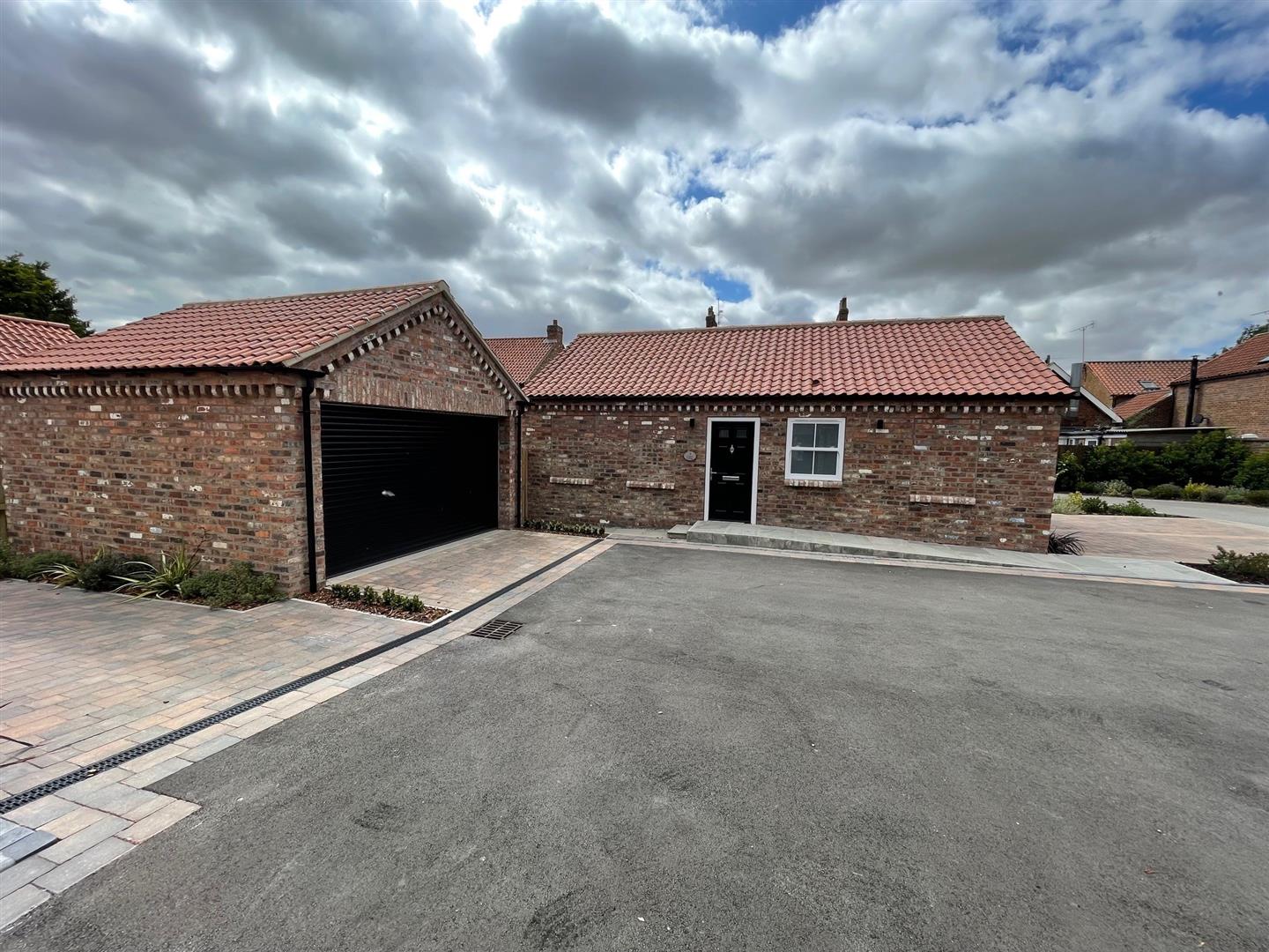 Greybeck Grove, Main Street, Wetwang