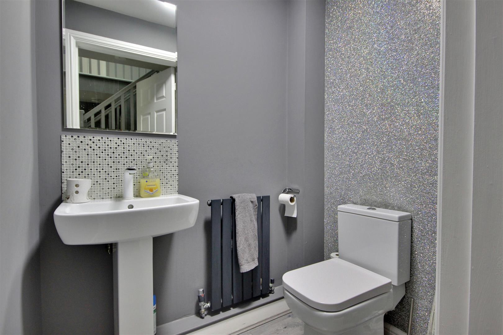 The Pines, Kingswood, Hull