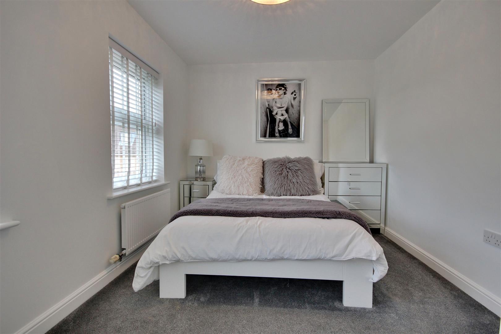 The Pines, Kingswood, Hull