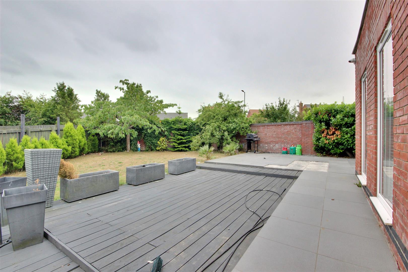 The Pines, Kingswood, Hull