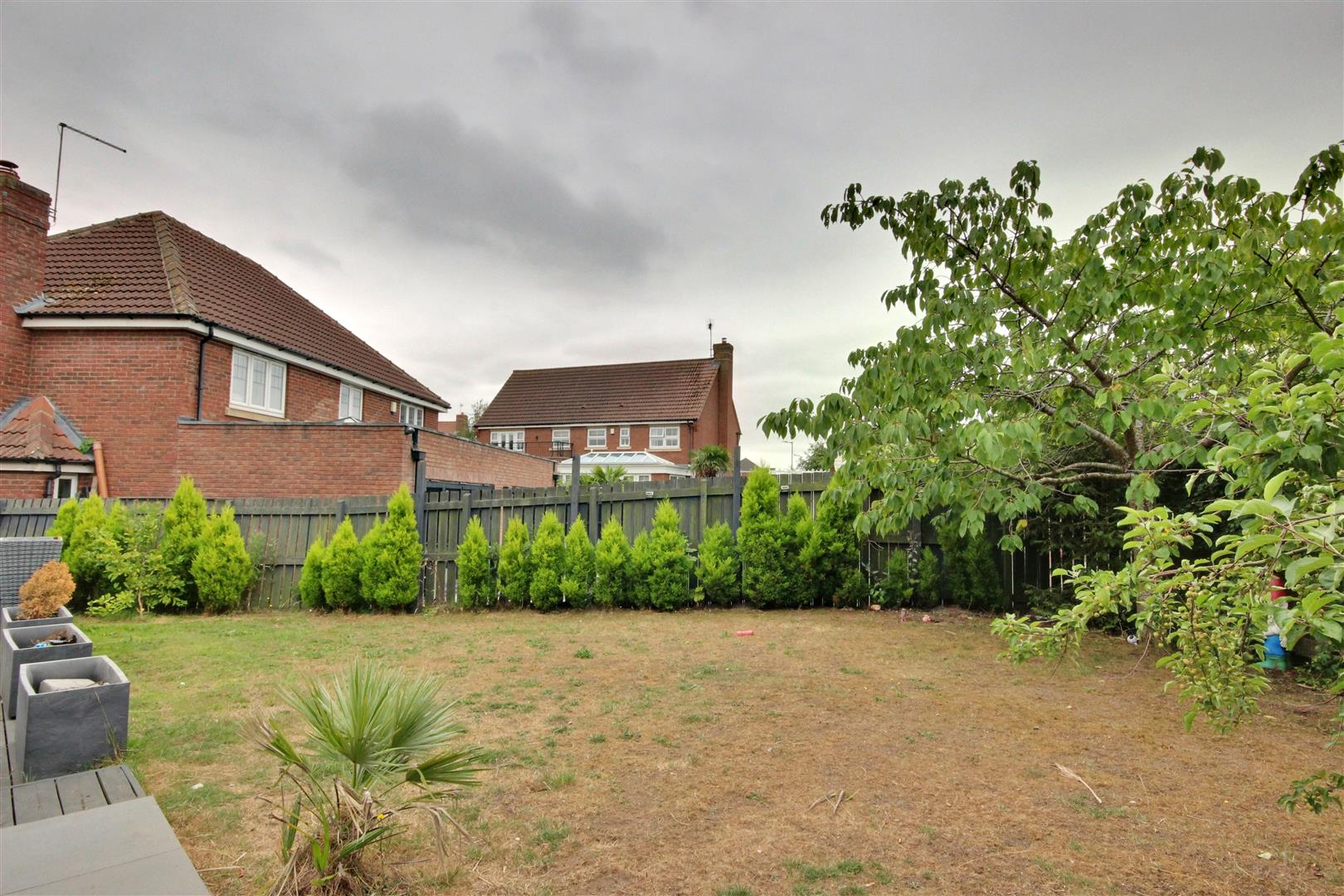 The Pines, Kingswood, Hull