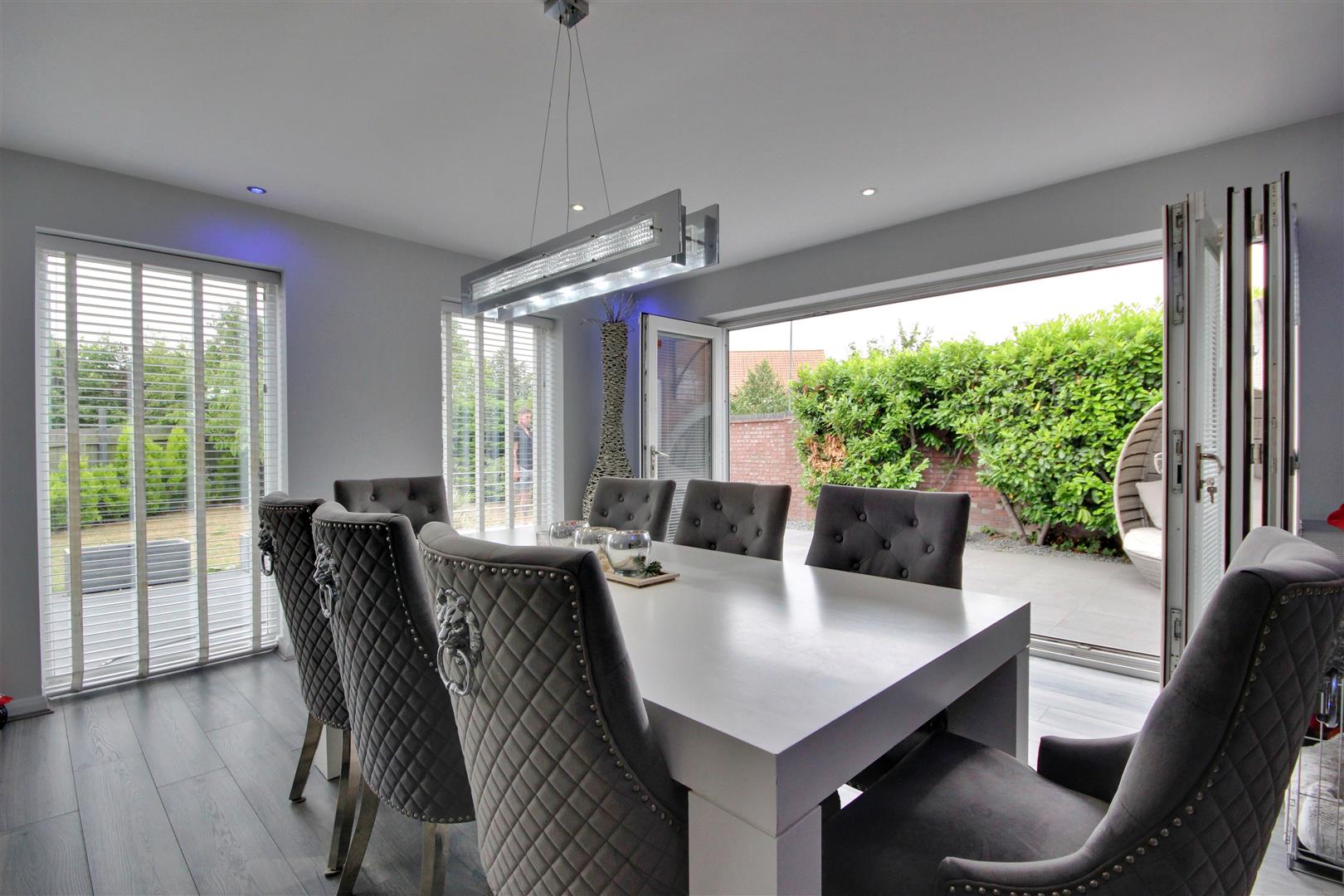 The Pines, Kingswood, Hull