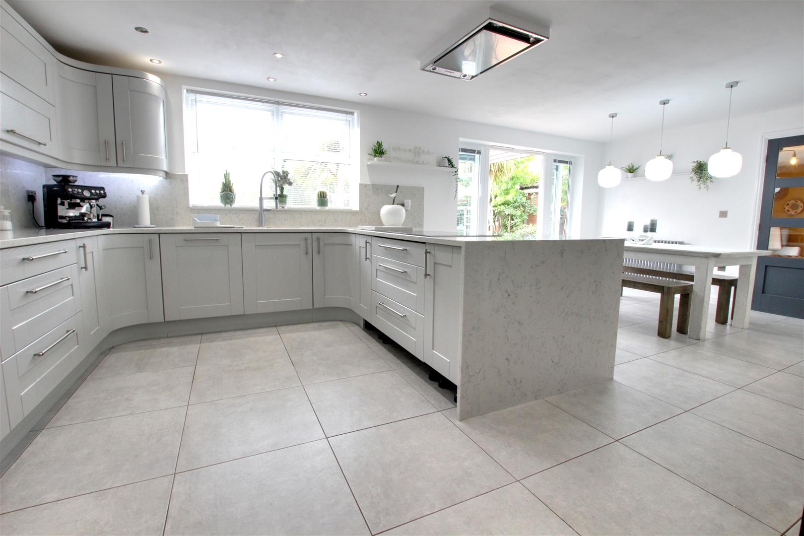 The Pines, Kingswood, Hull