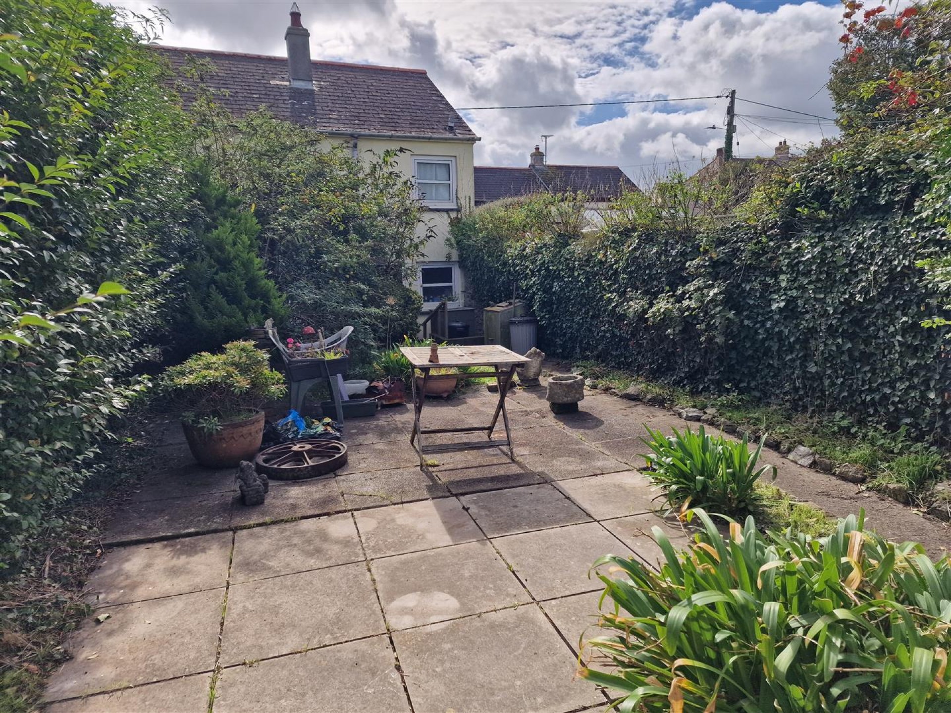 Nanhayes Row, St. Newlyn East,