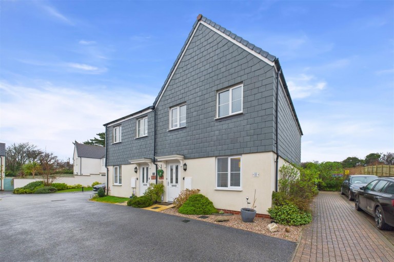 Kew Carrek, Goonhavern,