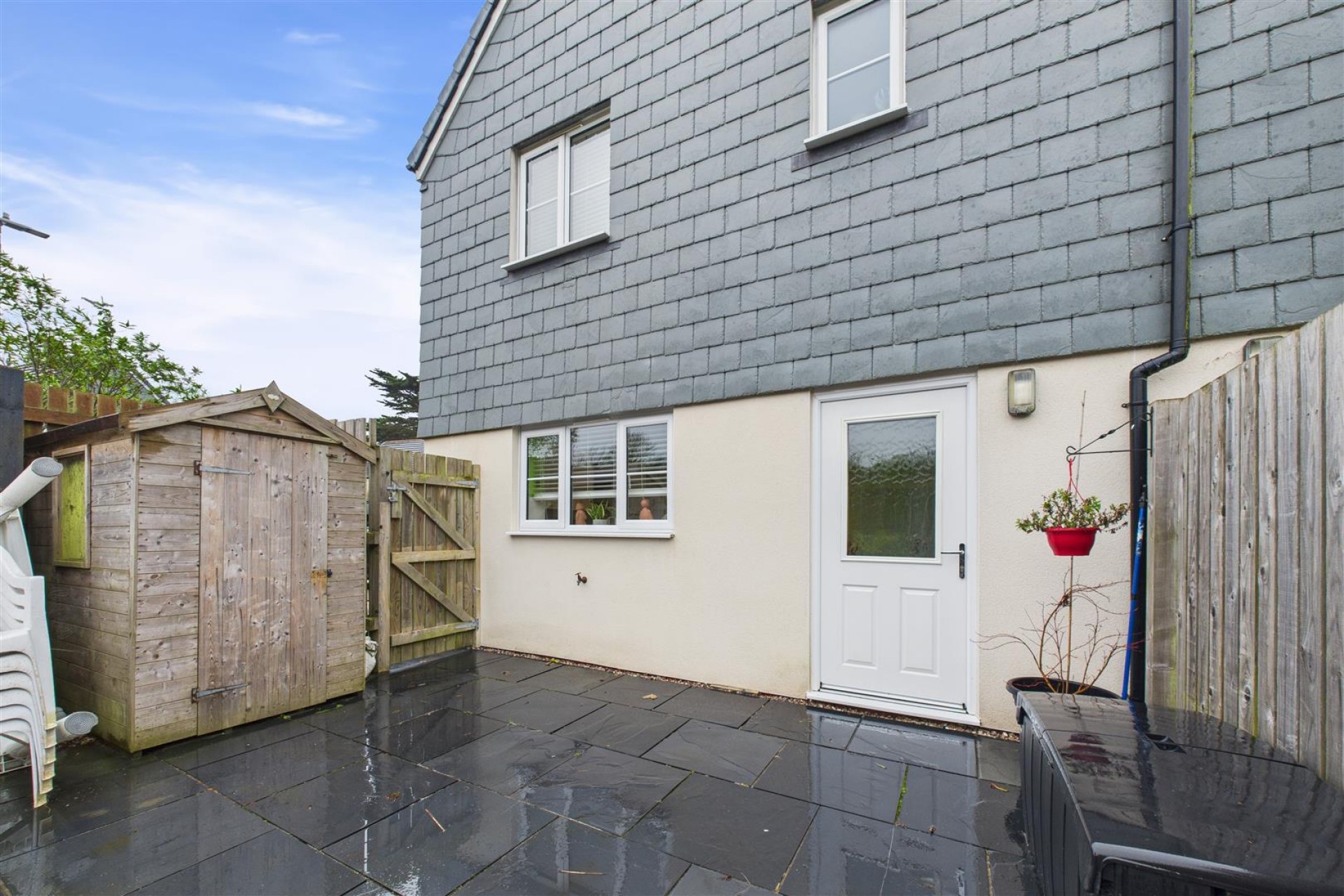 Kew Carrek, Goonhavern,