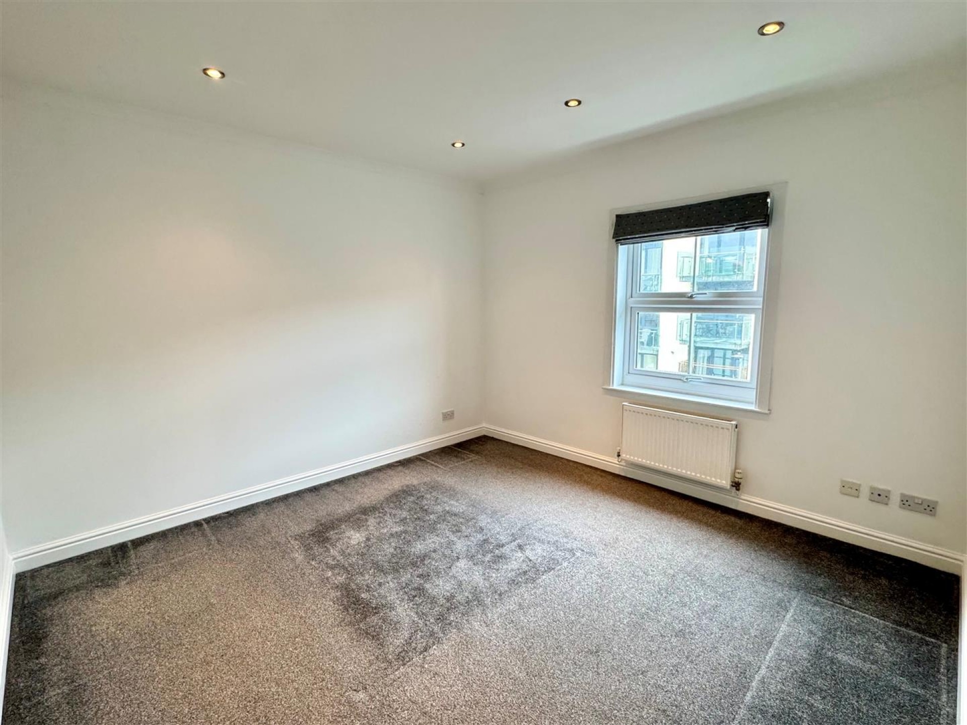 Bezant Place, Pentire