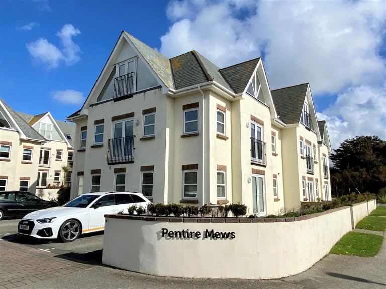 Pentire Crescent, Newquay