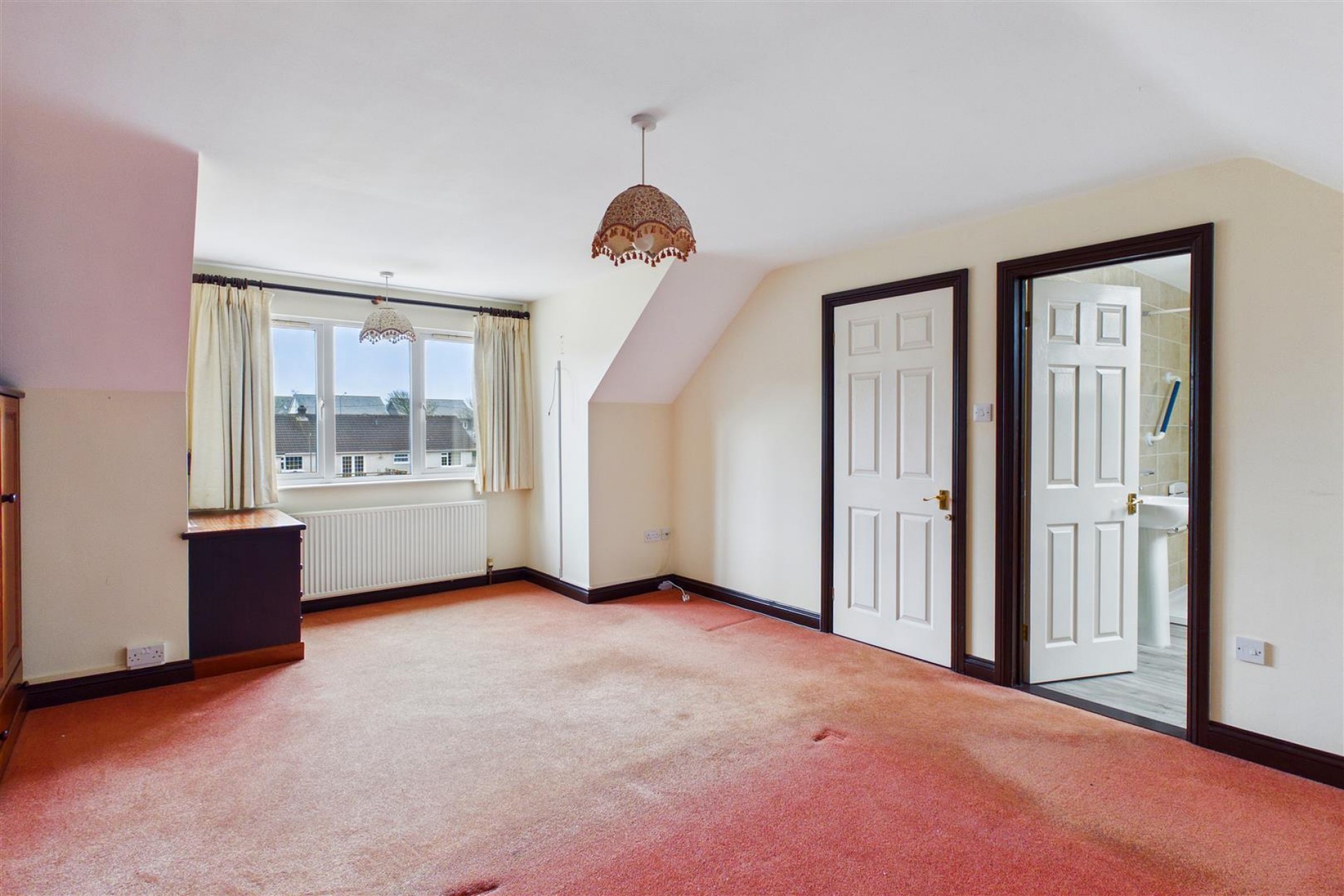 The Oaks, Quintrell Downs