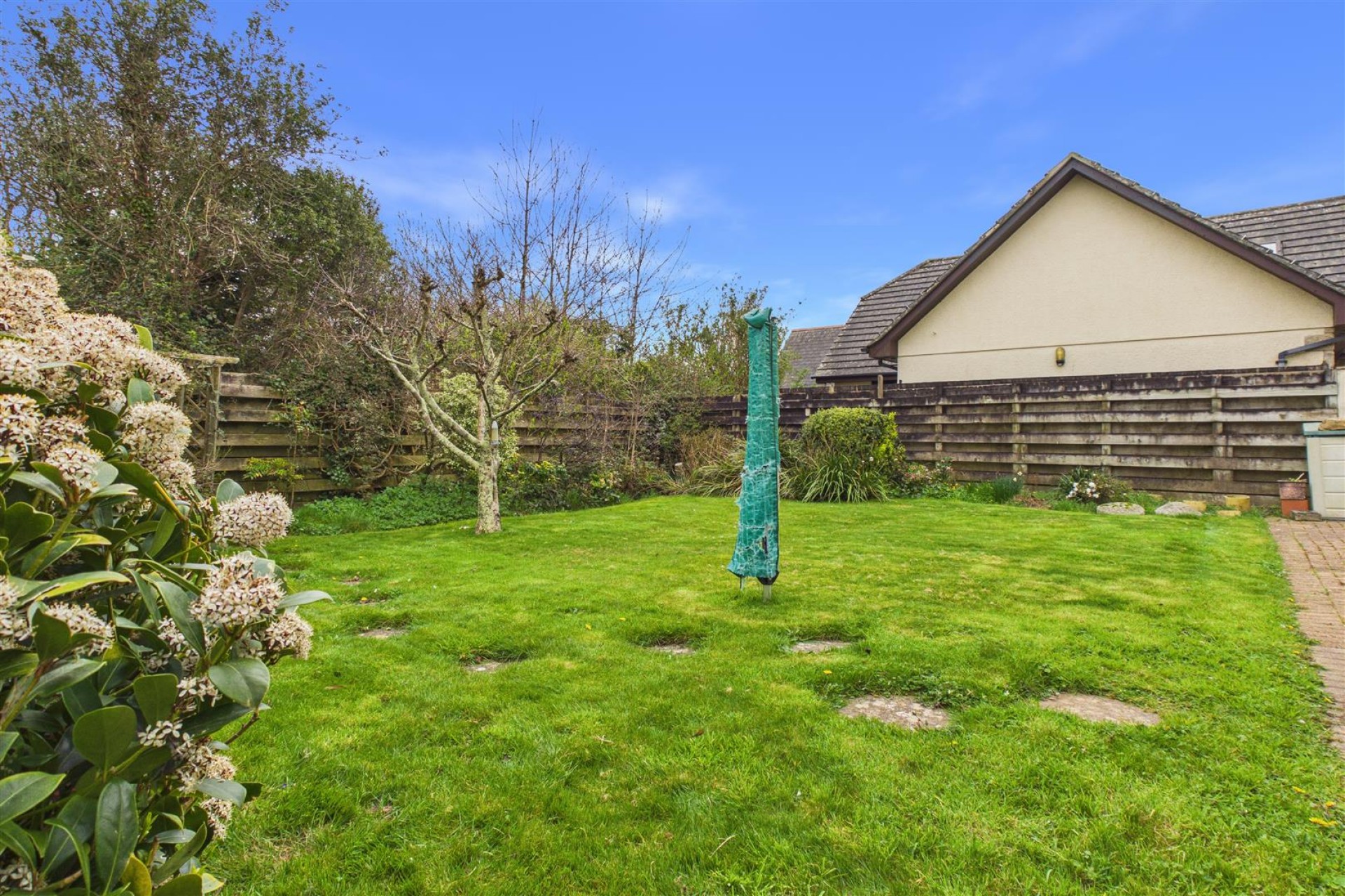 The Oaks, Quintrell Downs