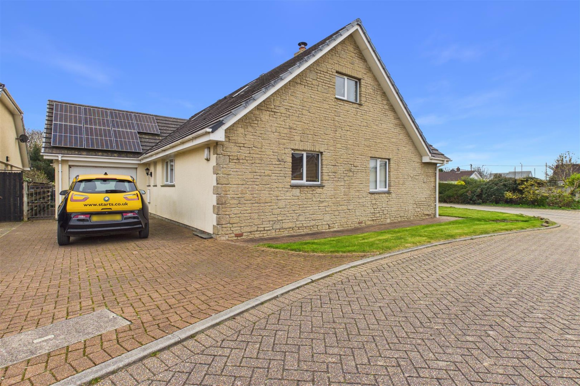 The Oaks, Quintrell Downs