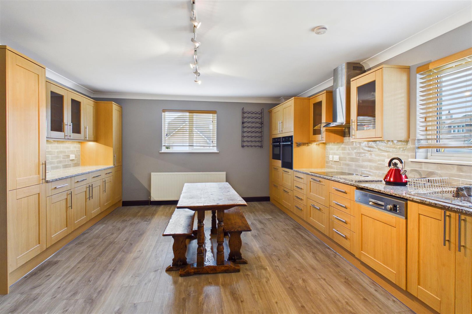 The Oaks, Quintrell Downs