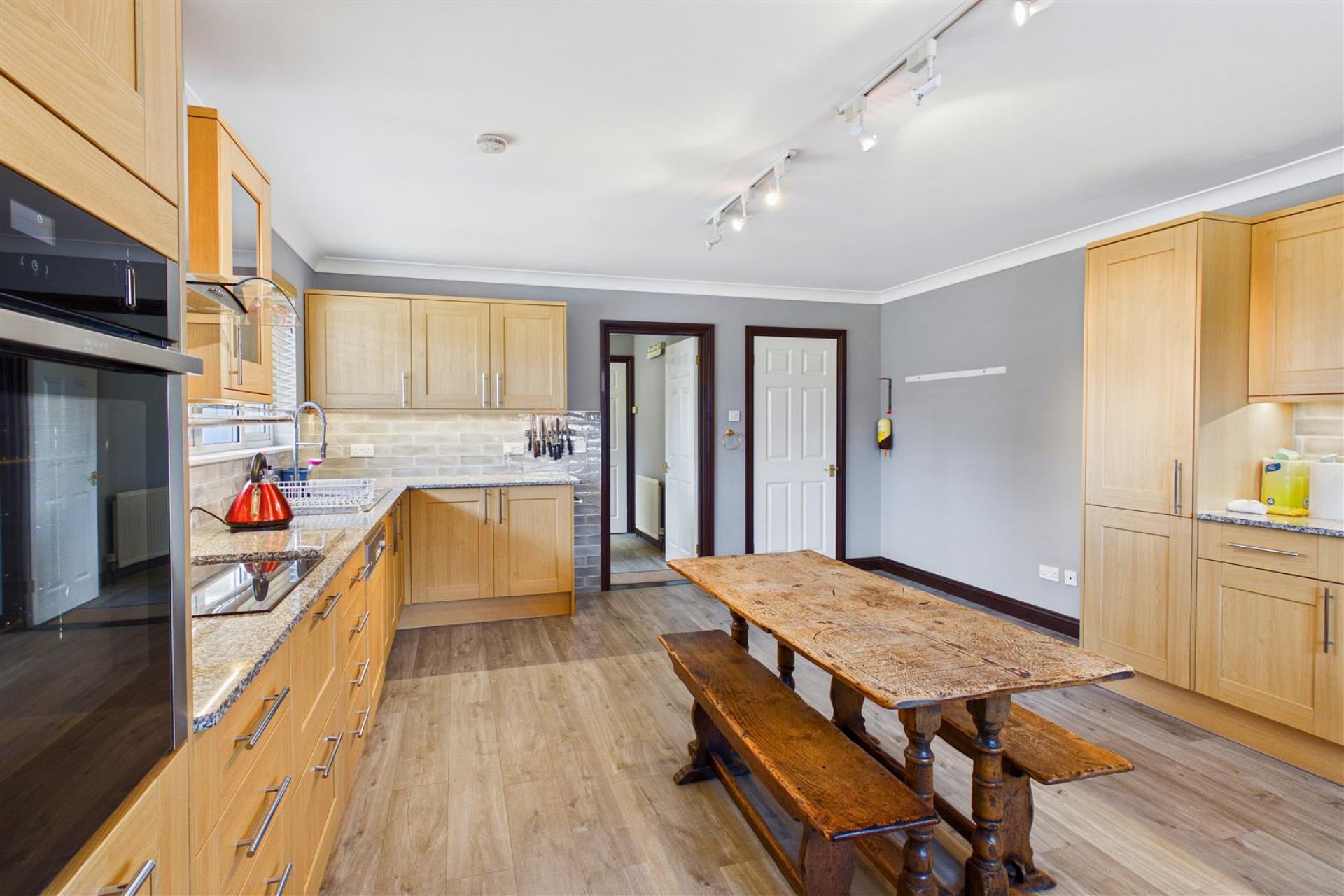 The Oaks, Quintrell Downs